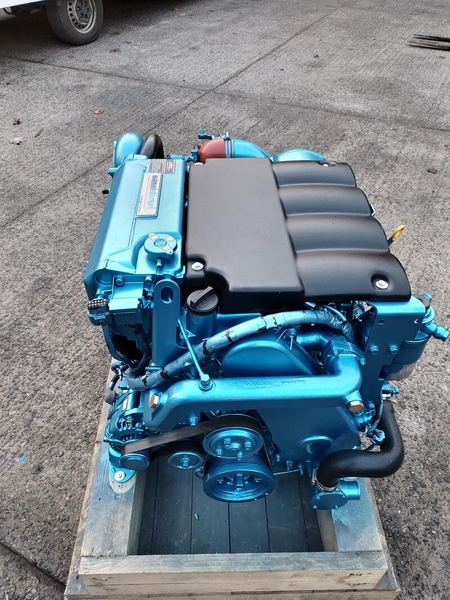 Nanni - Nanni T4-200 200hp Marine Diesel Engine Package