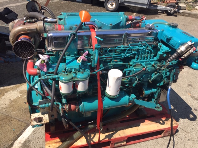 Ford - Ford Sabre 350C 350hp Marine Diesel Engine (PAIR AVAILABLE)
