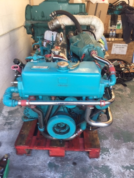 Ford - Ford Sabre 350C 350hp Marine Diesel Engine (PAIR AVAILABLE)