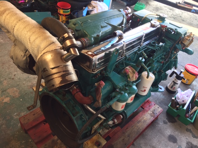 Ford - Ford Sabre 350C 350hp Marine Diesel Engine (PAIR AVAILABLE)