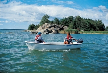 Terhi - 385 and F2.5 Yamaha outboard AVAILABLE IN WHITE