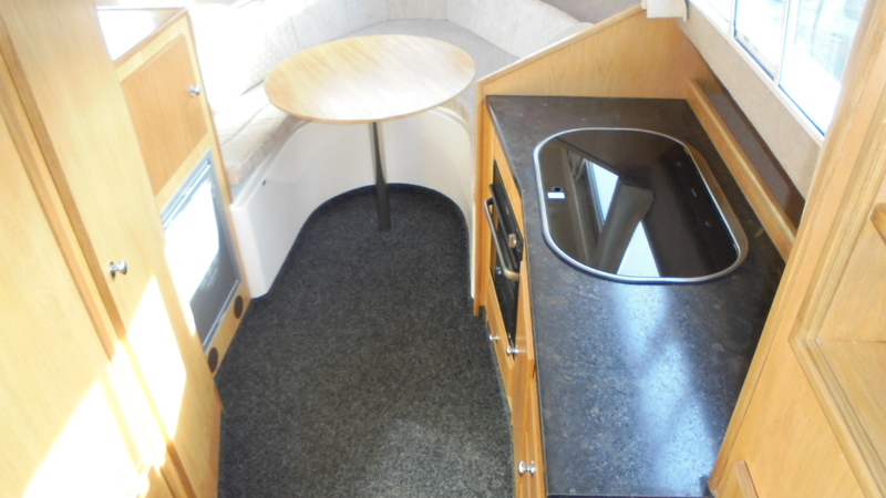 Viking - 255 Wide Beam HiLine