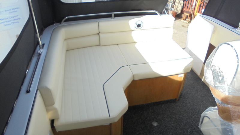 Viking - 255 Wide Beam HiLine