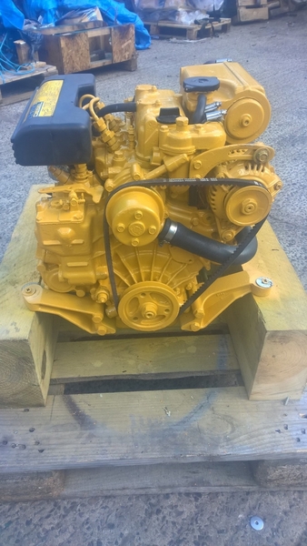 Vetus - M2.04 11hp Marine Diesel Engine Package