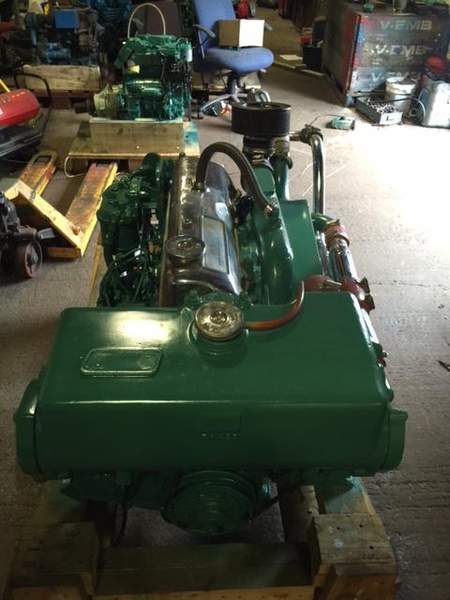 Ford - 80hp Bobtail Ford Sabre 80 Marine Diesel Engine - Pair Available