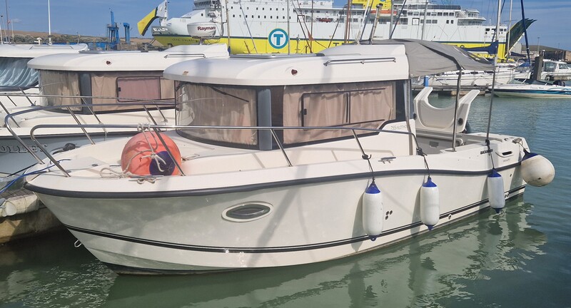 Quicksilver - CAPTUR 755 PILOTHOUSE