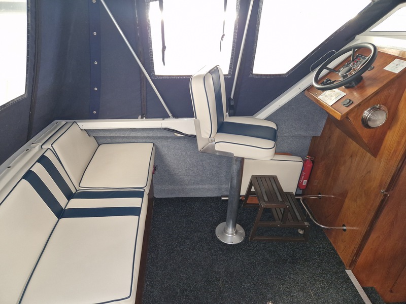 Viking - 23 Narrow Beam called Poco Loco