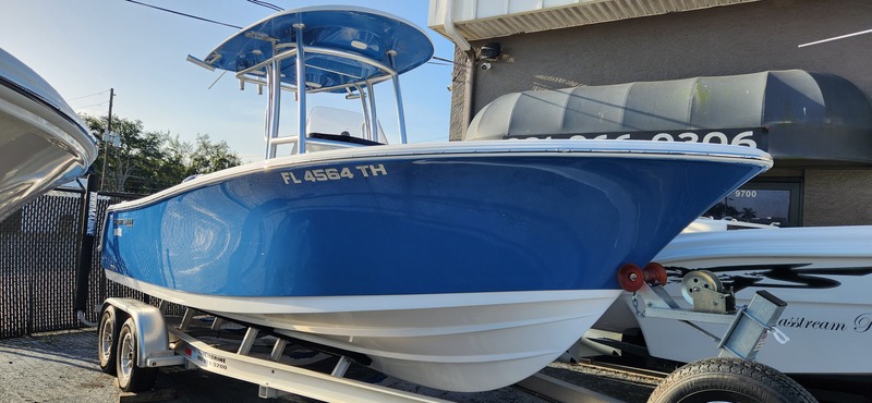Sportsman - Open 232 Platinum