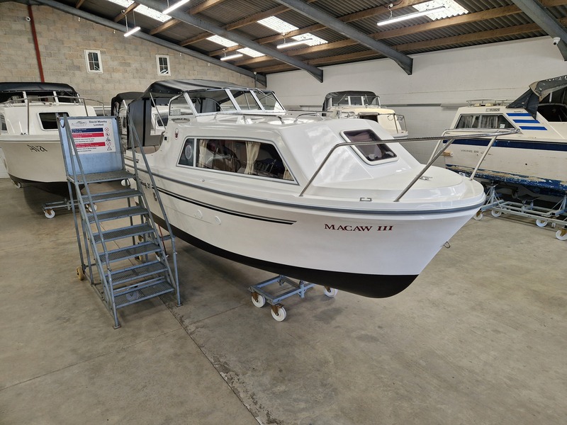 Viking - 20 Wide Beam called Macaw III