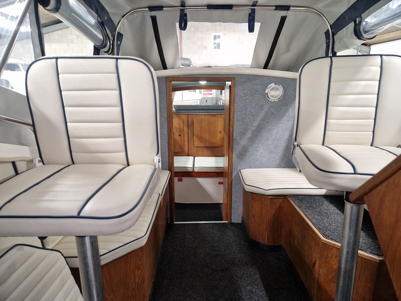 Viking - 32 Narrow Beam called Amber Joy