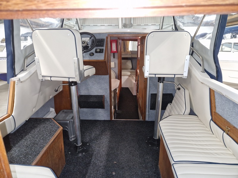 Viking - 32 Narrow Beam called Amber Joy