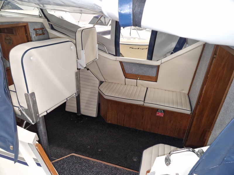 Viking - 32 Narrow Beam called Amber Joy