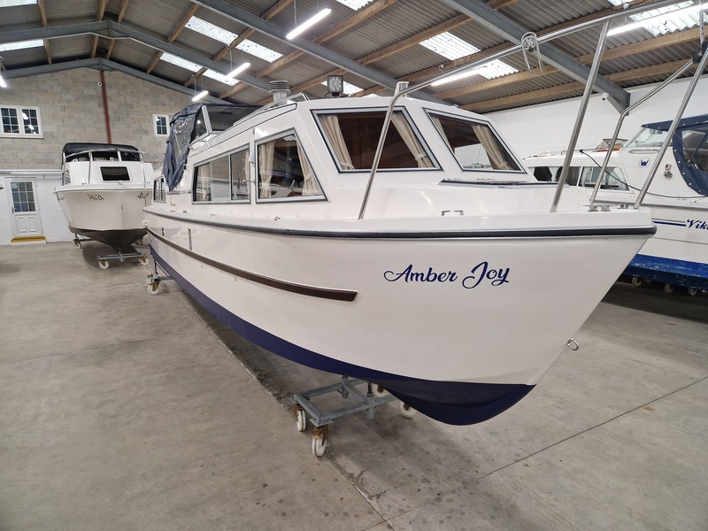 Viking - 32 Narrow Beam called Amber Joy