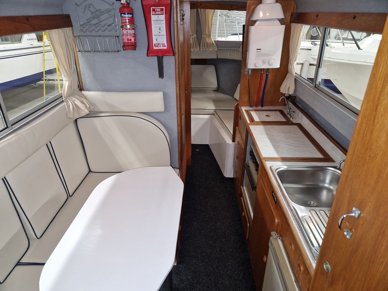 Viking - 32 Narrow Beam called Amber Joy