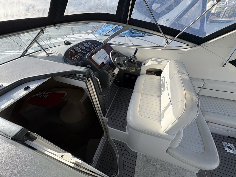 Bayliner - 305