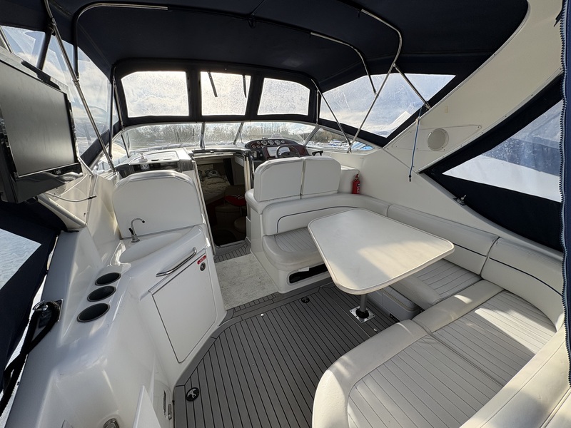 Bayliner - 305