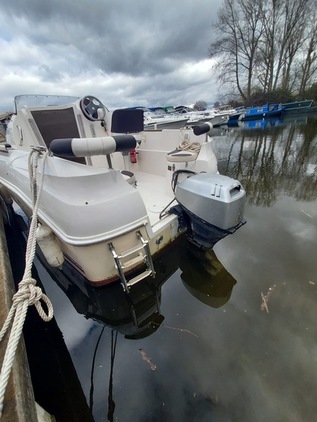 Quicksilver - 460 Cabin