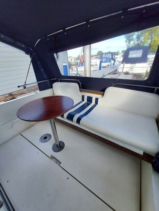 Fairline - Carrera 24