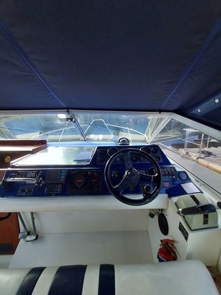 Fairline - Carrera 24