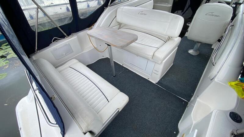 Bayliner - 2655 Ciera