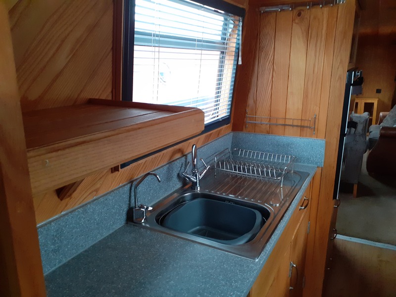 Mel Davies - 60ft narrowboat called Ease Springs