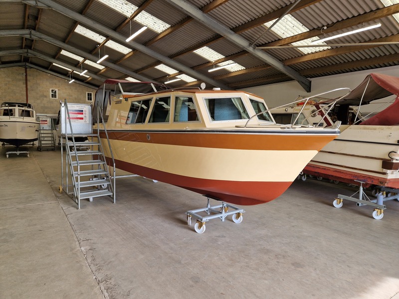 Ensign - 25ft Narrow Beam called Nutmeg