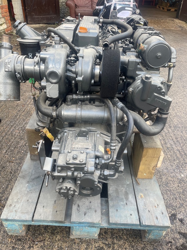 Yanmar - Yanmar 4LHA-HTP 160hp Marine Engine & Gearbox Package