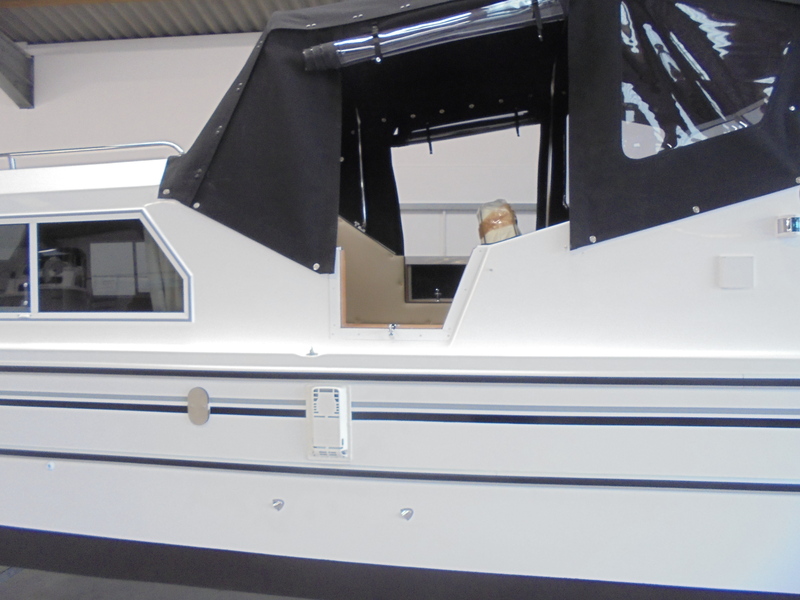 Viking - 32 Centre Cockpit