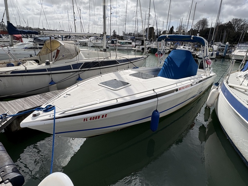 Wellcraft - Scarab 302 Sport
