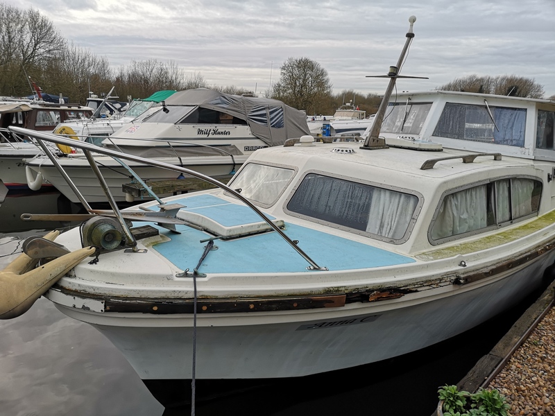 SOLD Senior - Sheerline 32