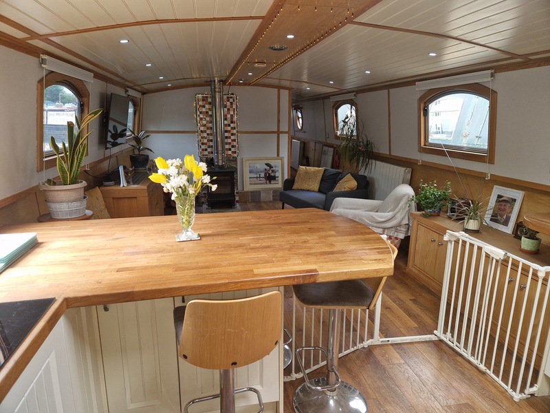 Nottingham Boat Company - 70ft by 12ft Wide Beam called And Relax