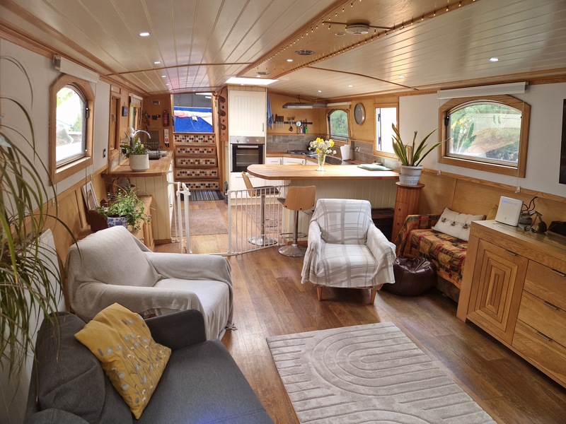 Nottingham Boat Company - 70ft by 12ft Wide Beam called And Relax