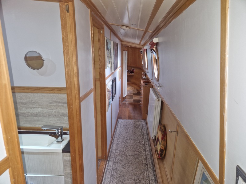 Nottingham Boat Company - 70ft by 12ft Wide Beam called And Relax