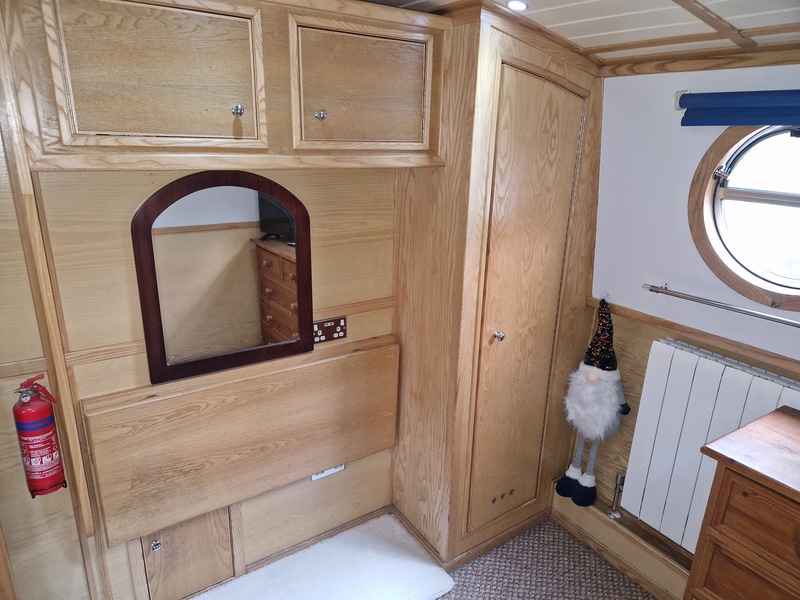 Nottingham Boat Company - 70ft by 12ft Wide Beam called And Relax