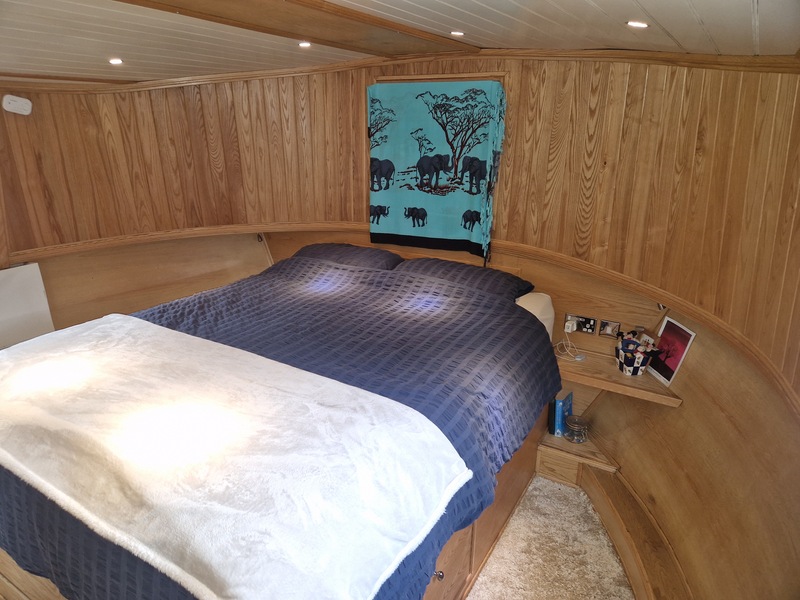 Nottingham Boat Company - 70ft by 12ft Wide Beam called And Relax