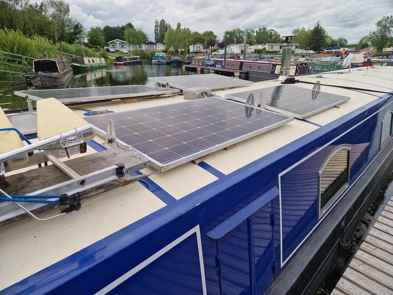 Nottingham Boat Company - 70ft by 12ft Wide Beam called And Relax
