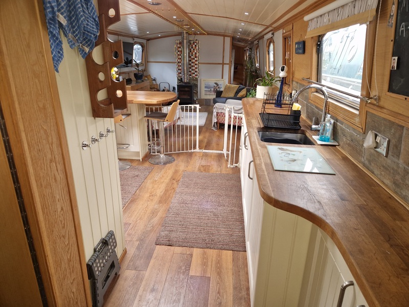 Nottingham Boat Company - 70ft by 12ft Wide Beam called And Relax