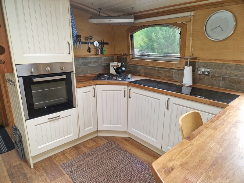 Nottingham Boat Company - 70ft by 12ft Wide Beam called And Relax