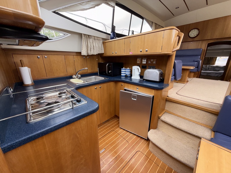 Broom Boats - 42 CL
