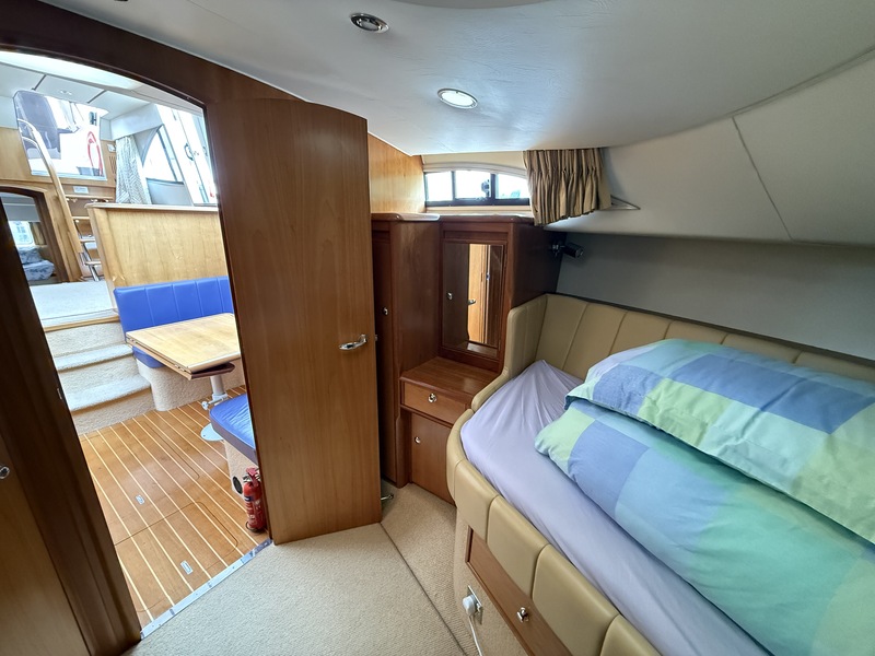 Broom Boats - 42 CL