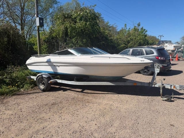 Sea Ray - 170 sports boat
