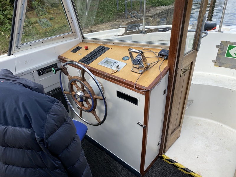 Bounty - 60 River Bus