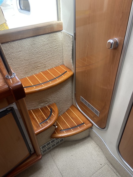 Sealine - S28