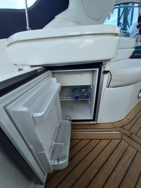 Sealine - S28