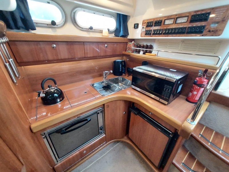 Sealine - S28