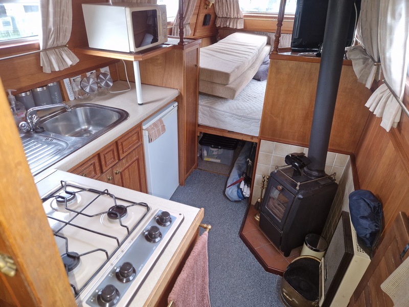 Marque Narrowboats - 37ft Cruiser Stern called Deltic