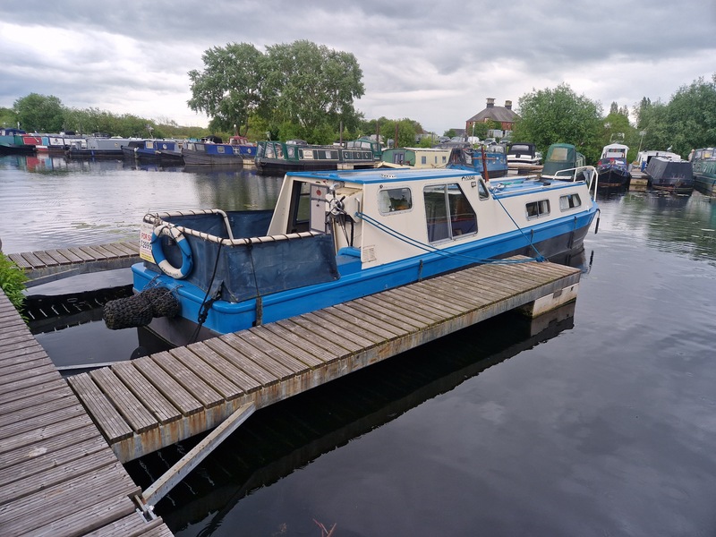 Marque Narrowboats - 37ft Cruiser Stern called Deltic