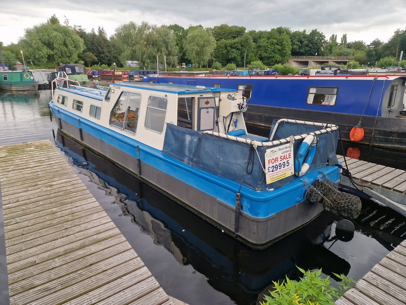 Marque Narrowboats - 37ft Cruiser Stern called Deltic