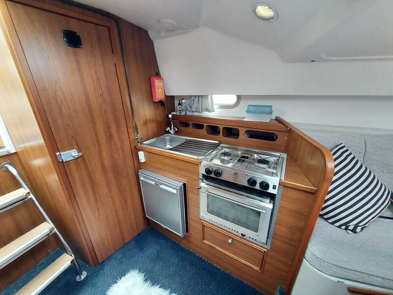 Barnes - Falcon 27