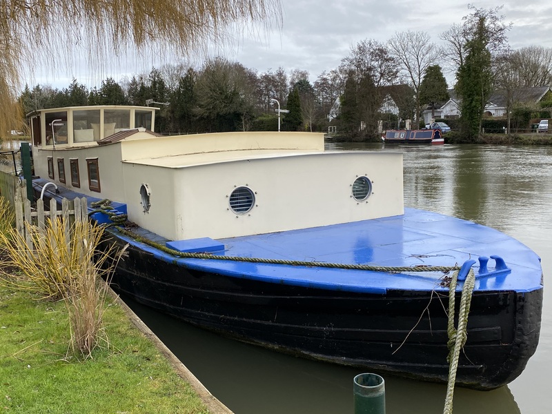 Barge - Houseboat